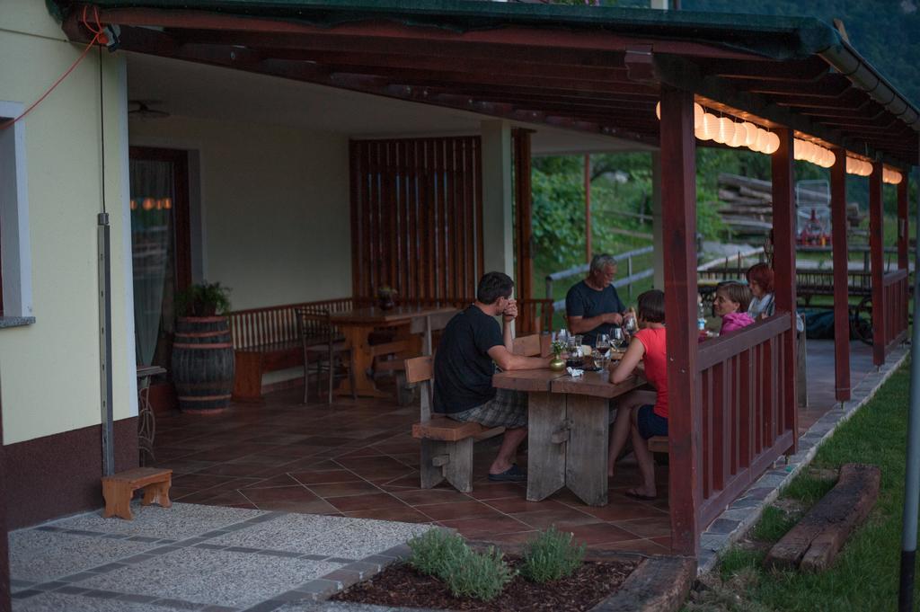 톨민 Tourist Farm Pri Kafolu 빌라 외부 사진