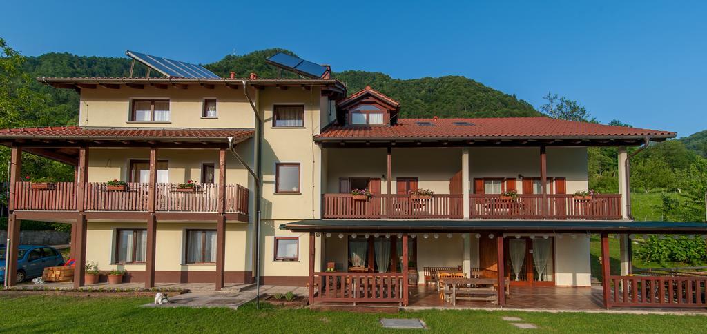 톨민 Tourist Farm Pri Kafolu 빌라 외부 사진